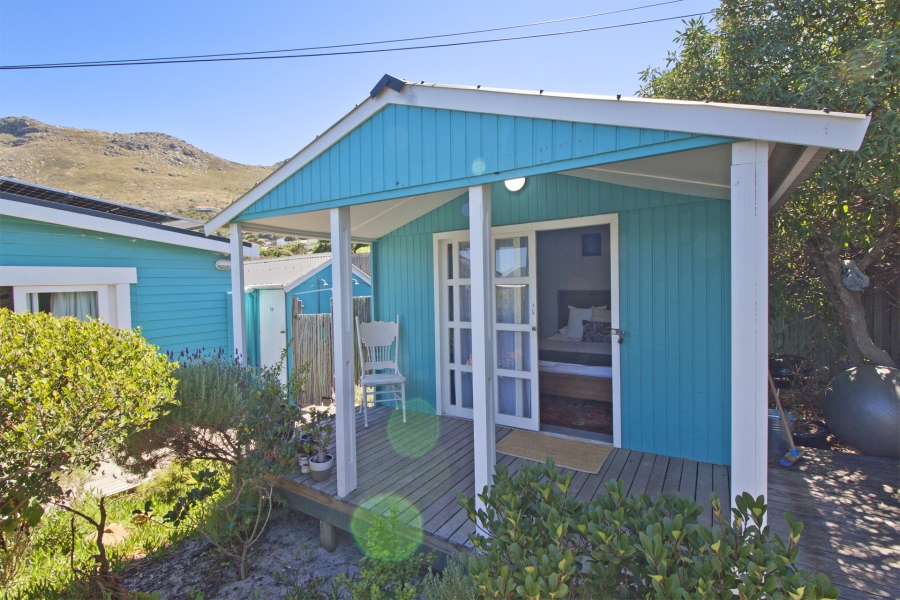 To Let 5 Bedroom Property for Rent in Scarborough Western Cape